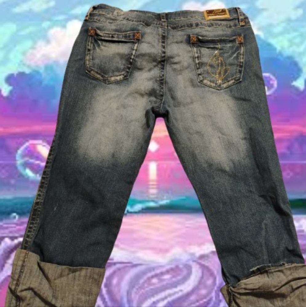 SOLD-Baby Phat Capris ❤️ - Picture 1 of 7